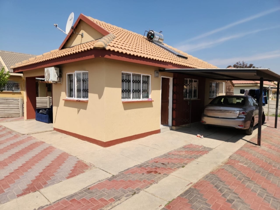 3 Bedroom Property for Sale in Freedom Park North West